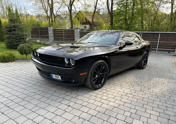 Dodge Challenger cena 103700 przebieg: 89000, rok produkcji 2016 z Wieliczka małe 466